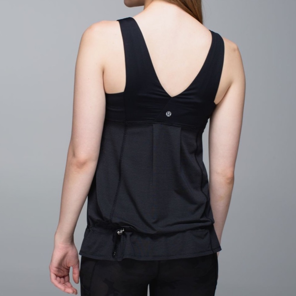 LULULEMON Hustle & Bustle Tank size 4